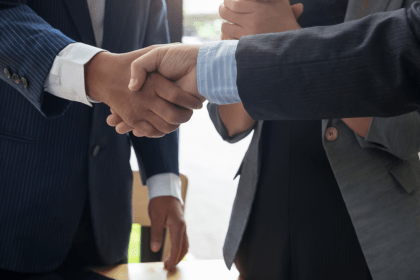 Własny biznes – jak skrócić sobie drogę do biznesu?